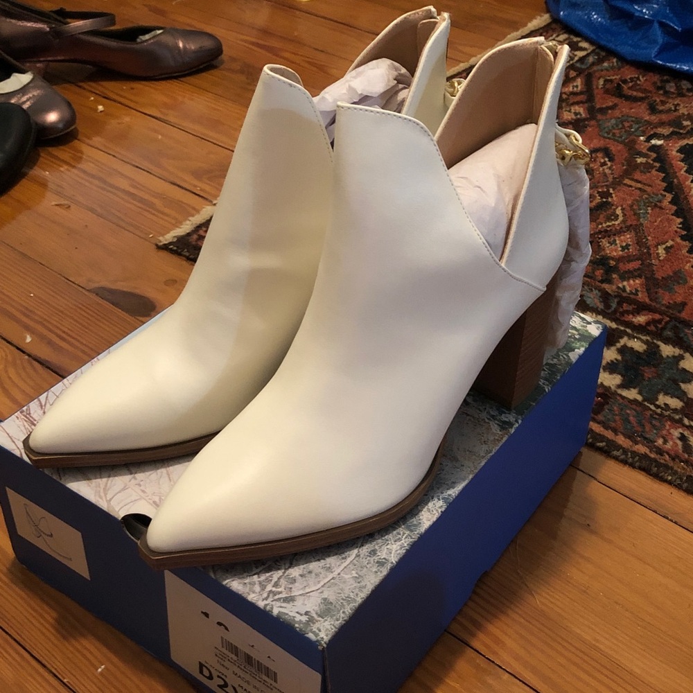 Chic White Ankle Boots